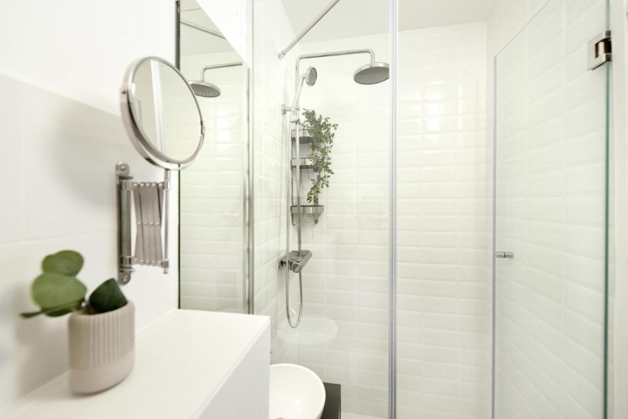 The Dream Apartment - Near Radisson Hotel Bükreş Dış mekan fotoğraf